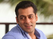 Salman-Khan-sign-Bond