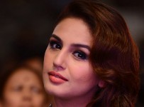 Huma-Qureshi-at-SIIMA-Awards-2014-(4)5362