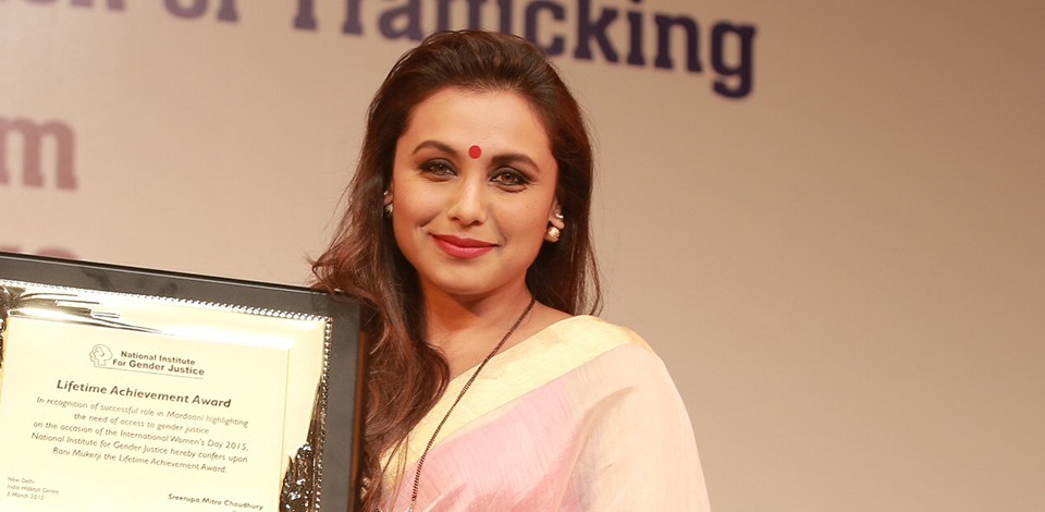 FromLtoRSreerupamitraChaudhury&Ranimukerji.