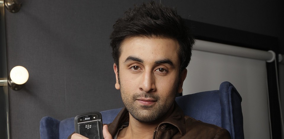 blackberry-signs-ranbir-kapoor-as-its-brand-ambassador-in-india