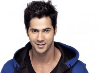 1366956764_varun_dhawan_hd_wallpaper