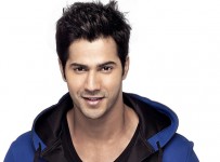 1366956764_varun_dhawan_hd_wallpaper