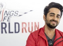 ForLifeWorldRunPressConference-8.04(3)-AyushmannKhurrana