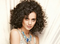 Smiling-Kangana-Ranaut