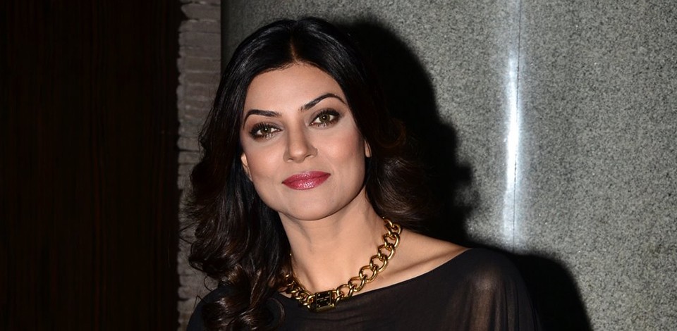 Sushmita-Sen-The-english-manner