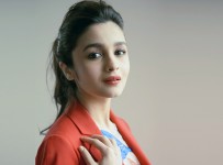 alia_bhatt_2015-wide