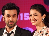 ANUSHKA RANBIR SOLARIS