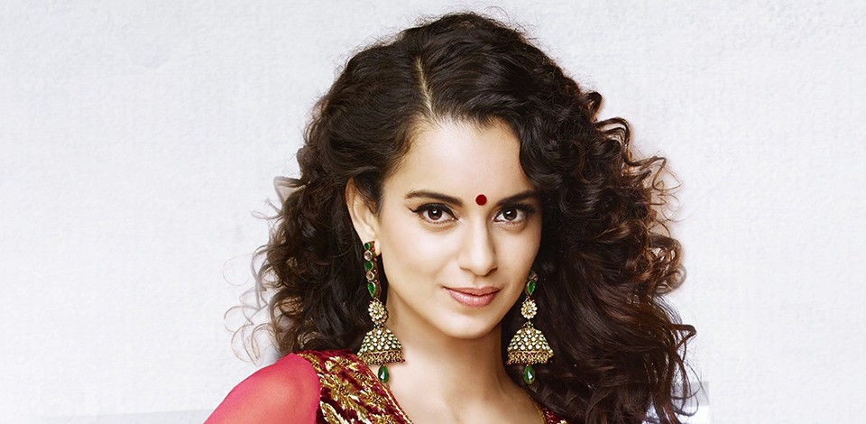 Kangana-Ranaut-in-Red-Anarkali-Suits