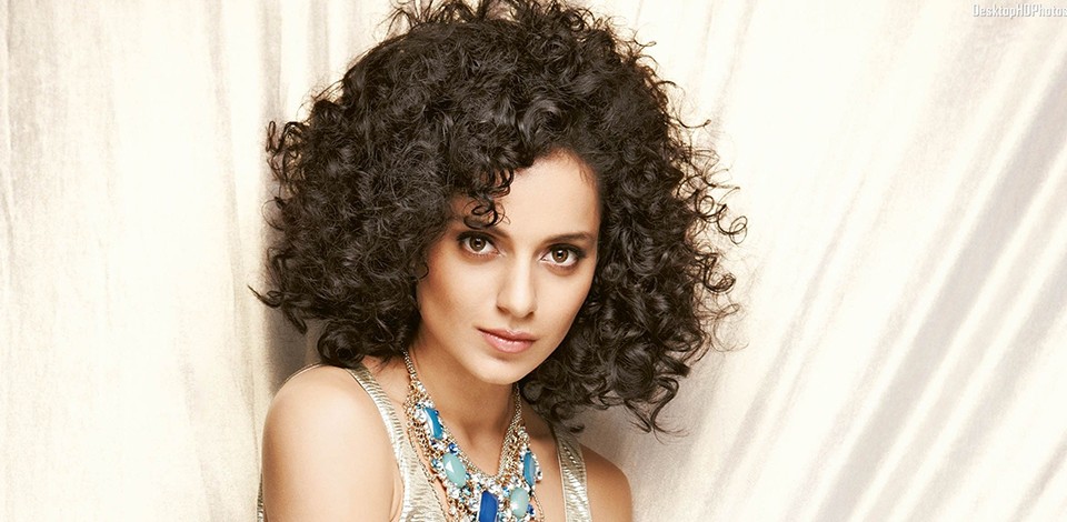 Smiling-Kangana-Ranaut