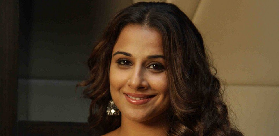 Vidya-Honoured-By-Rai-University-0