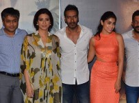 Drishyam-Hindi-Movie-Trailer-Launch-Photos-58-1600x1060