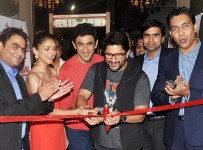 RAJESH MAKHIJA, ADITI RAO HYDARI, AMIT SADH, ARSHAD WARSI, KUNAL SAWHNEY AND PV SUNIL, CEO & DIRECTOR OF CARNIVAL CINEMAS AT THE LAUNCH OF CARNIVAL CINEMAS OSHIWARA IN MUMBAI DSC_0385