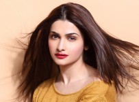 prachi_desai-wide