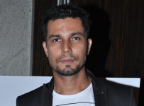 Randeep-Hooda-Pic