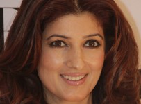 Twinkle-Khanna-At-Vogue-Beauty-Awards-2014