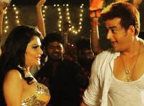 PoonamChoprawithRaviKishan