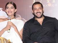 Mumbai: Actors Salman Khan and Sonam Kapoor during the promotion of film Prem Ratan Dhan Payo in Mumbai on Nov 8, 2015. (Photo: IANS)