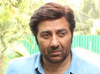 Sunny-Deol-simple