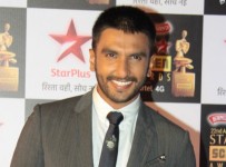 Mumbai: Actor Ranveer Singh during the 22nd Annual Star Screen Awards 2016 in Mumbai, on Jan 8, 2016. (Photo: IANS)