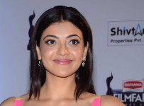 Kajal-Aggarwal-Hot-Stills-at-Filmfare-Awards-2016-5