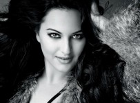 Sonakshi-Sinha-black-in-white-hd-wallpapers