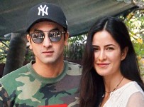 2F9FE82C00000578-3374974-Bollywood_actors_Ranbir_Kapoor_and_Katrina_Kaif_who_have_forever-a-76_1451171236054