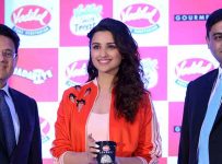 Parineeti Chopra (13)