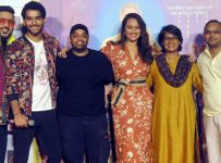 khandaani shafakhana trailer launch