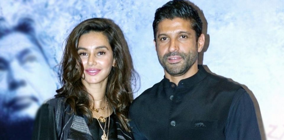 Wedding Bells for Farhan Akhtar & Shibani Dandekar? | AVS TV Network