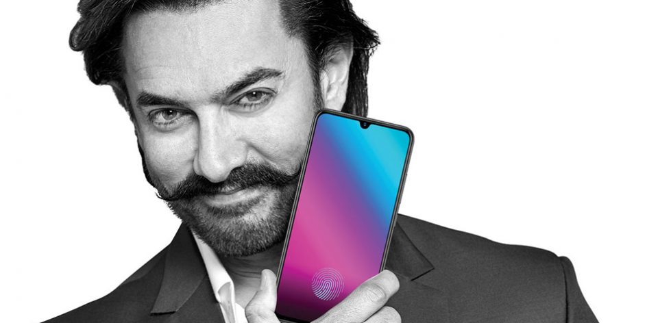 Aamir Switches off Phone