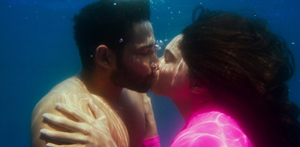 Siddhant_UnderwaterKiss