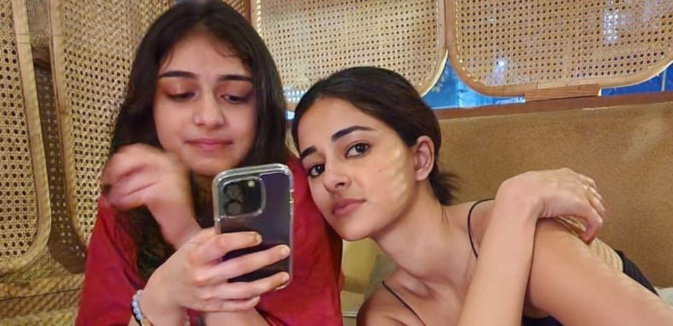 Ananyapandey_Sister