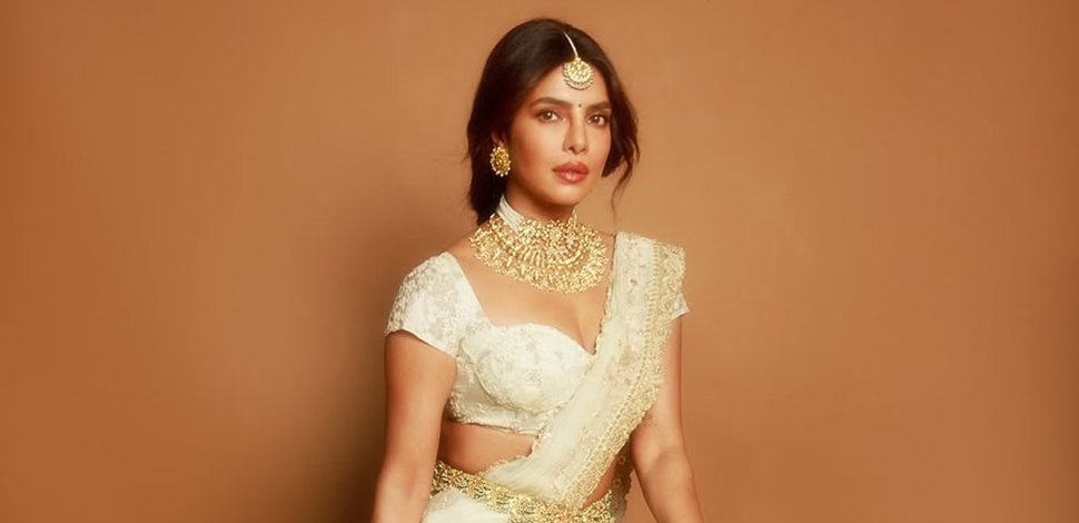PriyankaChopra_Varanasi